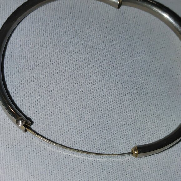 1950s White Silver Tone Bangle Bracelet Vintage Polished Brushed Hinged Clasp - Picture 2 of 12